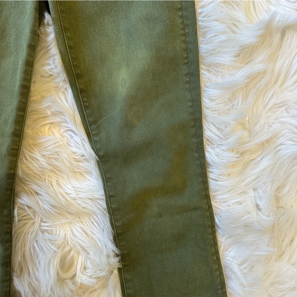 Mother The Looker Ankle Fray Jeans in ‘Second Chance.’ - Picture 3 of 12